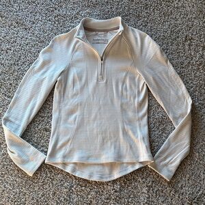 ⭐️Avalanche Half-zip!⭐️